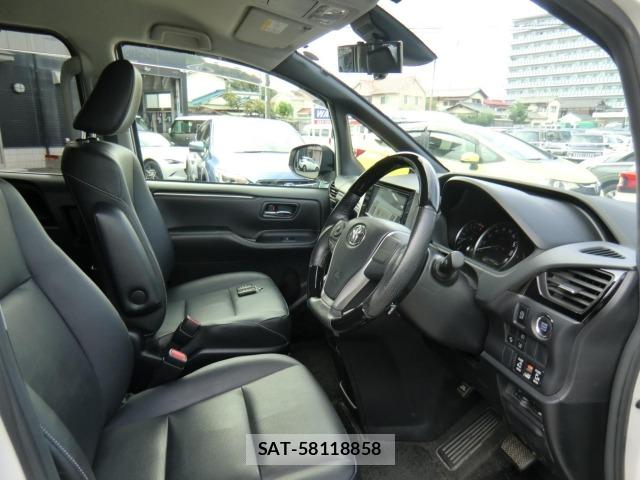 Toyota ESQUIRE 2016 8908421-15
