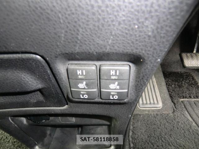 Toyota ESQUIRE 2016 8908421-9