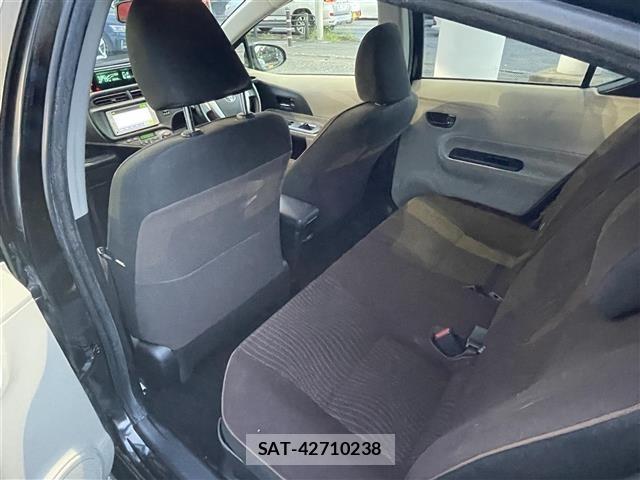 Toyota AQUA 2012 8946854-9