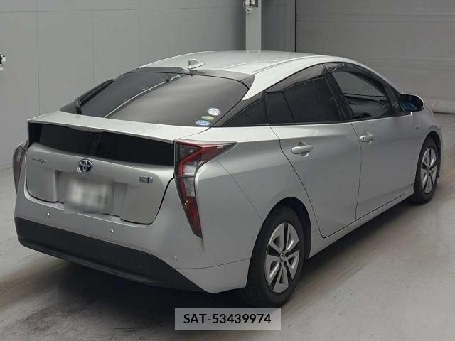 Toyota PRIUS 2016 8911365-1