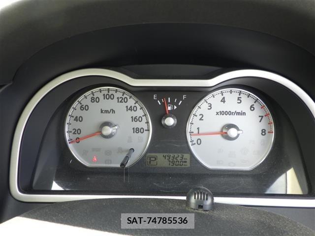 Nissan Wingroad 2017 8916842-1