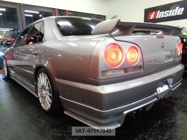 Nissan SKYLINE 2000 8909115-18