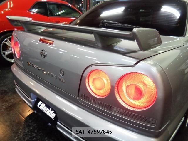 Nissan SKYLINE 2000 8909115-19