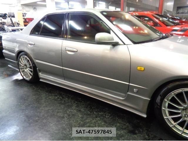Nissan SKYLINE 2000 8909115-27