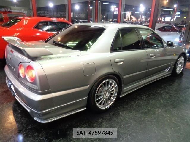 Nissan SKYLINE 2000 8909115-28