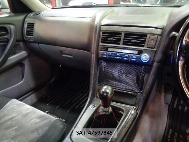 Nissan SKYLINE 2000 8909115-5