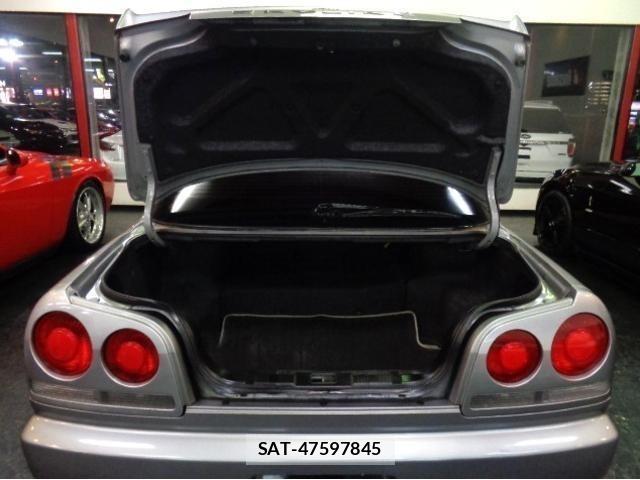 Nissan SKYLINE 2000 8909115-7