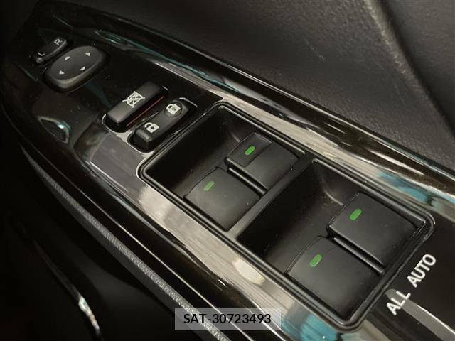 Toyota VELLFIRE 2013 8692789-5