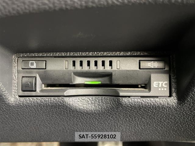 Toyota PRIUS 2022 8736176-21