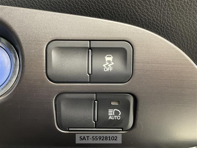Toyota PRIUS 2022 8736176-7