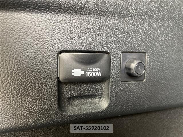 Toyota PRIUS 2022 8736176-8