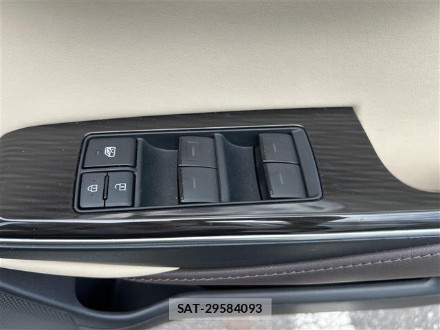 Toyota CROWN 2018 8937464-12