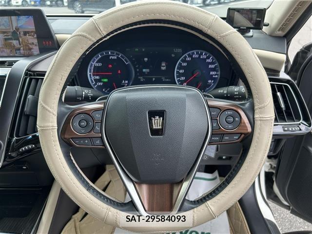 Toyota CROWN 2018 8937464-15