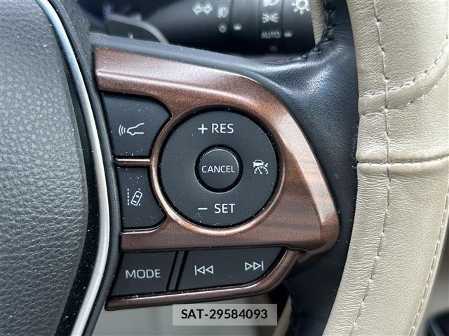 Toyota CROWN 2018 8937464-17