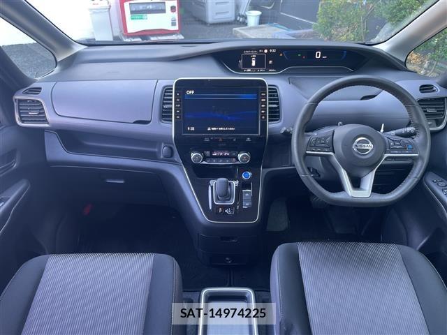 Nissan SERENA 2022 8924494-14
