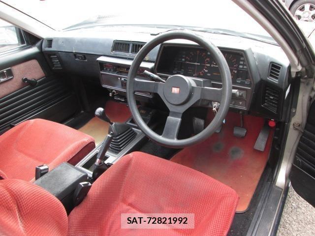 Nissan SKYLINE 1982 8954105-2