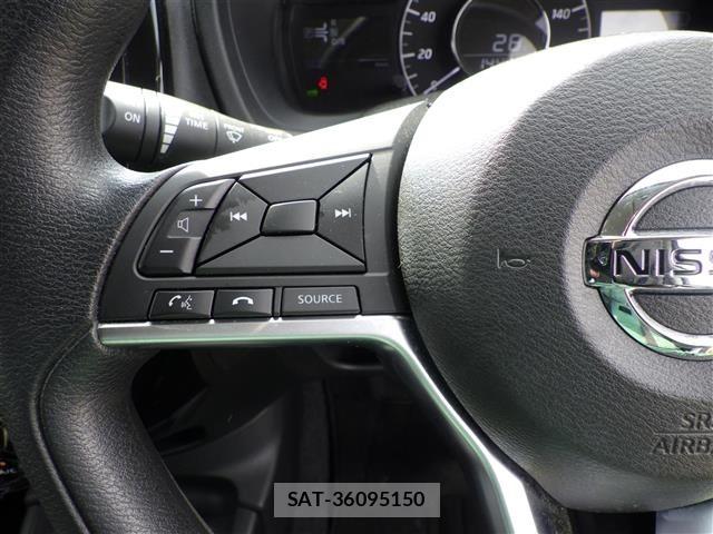 Nissan NOTE 2018 8911354-21