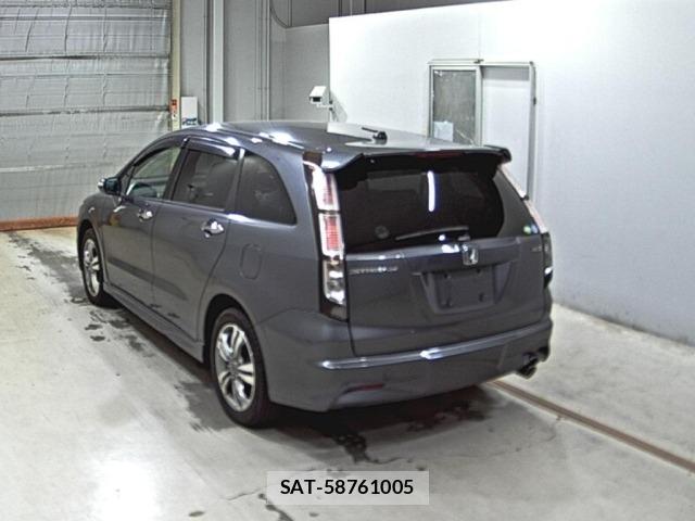 Honda STREAM 2011 8718011-1