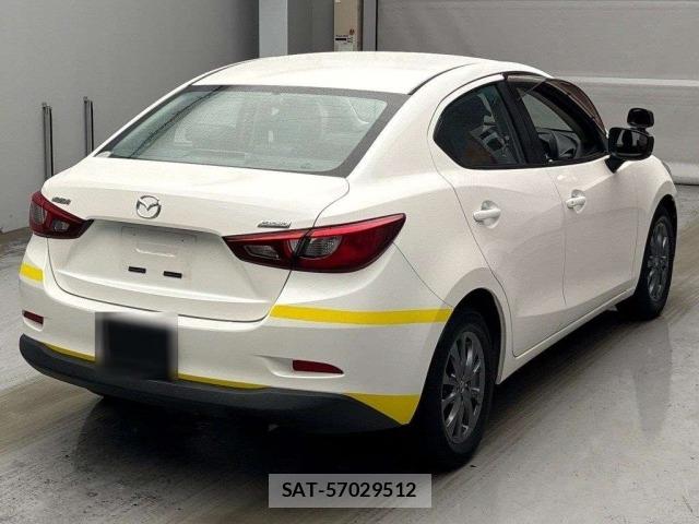 Mazda MAZDA2 2022 8850463-1