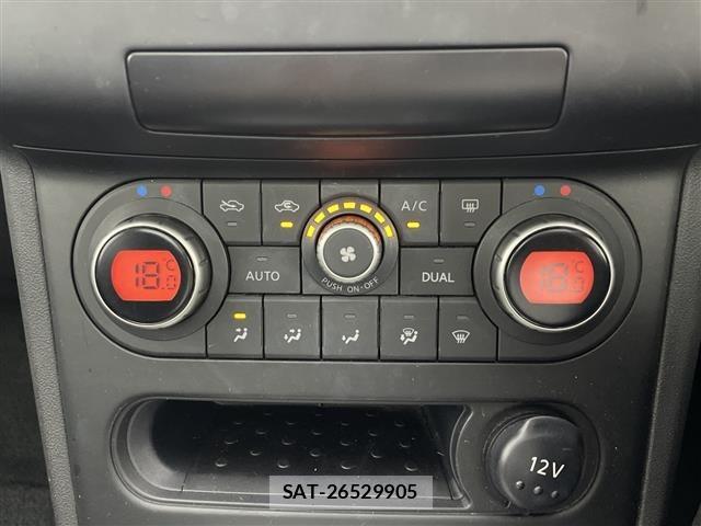 Nissan DUALIS 2013 8918456-11