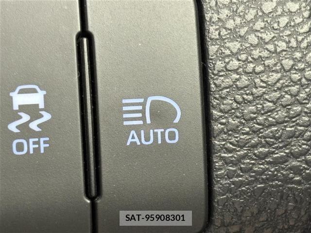 Toyota HARRIER 2018 8936836-1