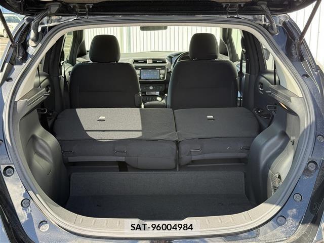 Nissan LEAF 2019 8928791-11