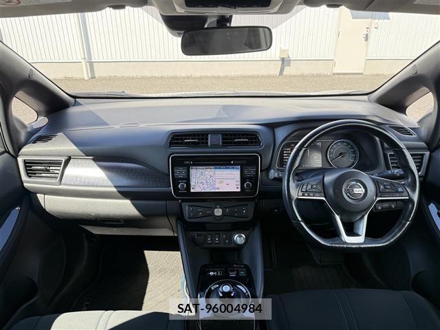 Nissan LEAF 2019 8928791-14