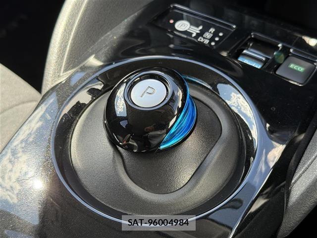 Nissan LEAF 2019 8928791-17