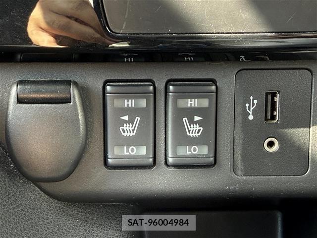 Nissan LEAF 2019 8928791-21