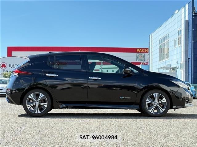 Nissan LEAF 2019 8928791-22