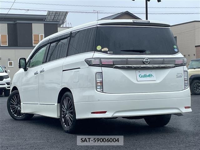Nissan ELGRAND 2018 8909063-13