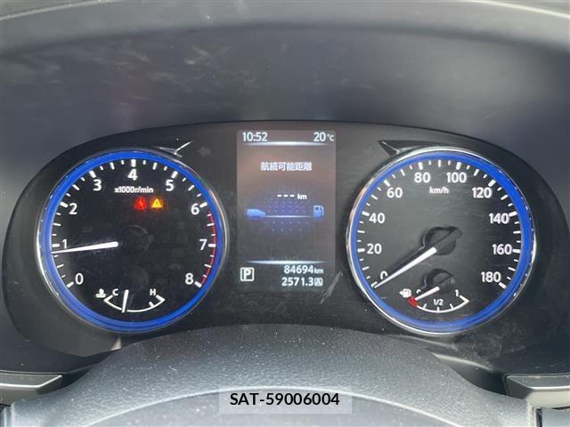 Nissan ELGRAND 2018 8909063-17