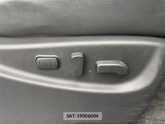Nissan ELGRAND 2018 8909063-6