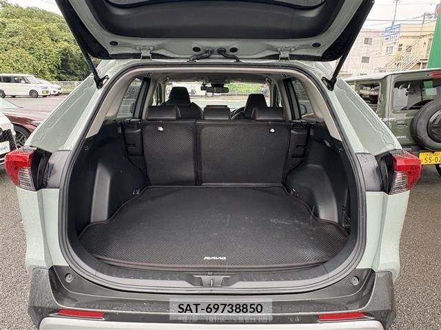 Toyota RAV4 2021 8938063-1