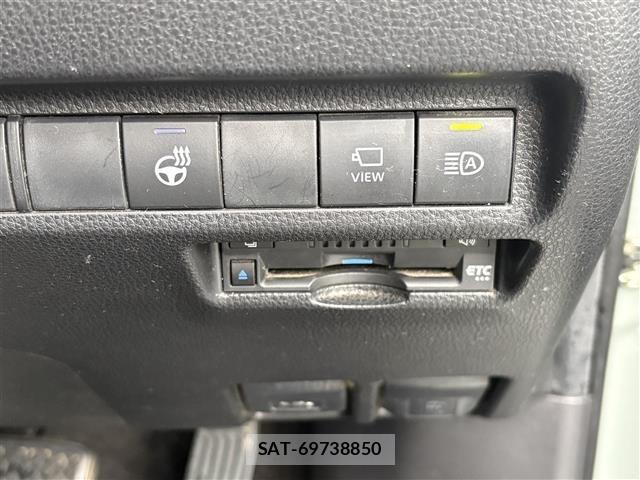 Toyota RAV4 2021 8938063-2