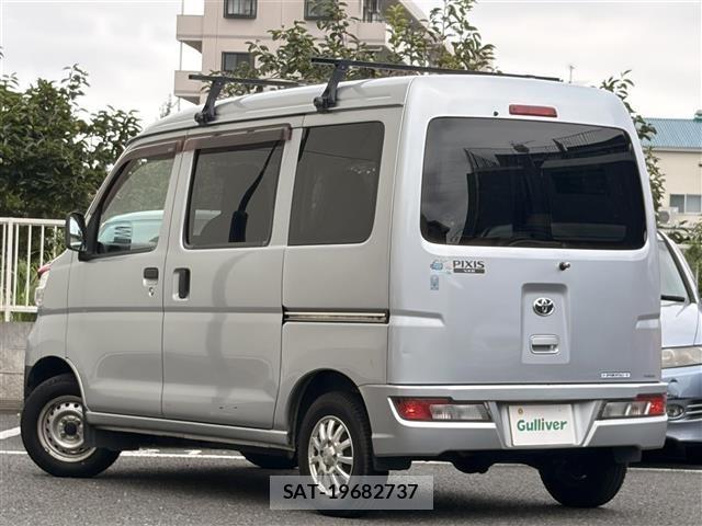 Toyota PIXIS VAN 2018 8775593-13