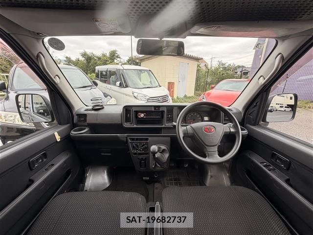 Toyota PIXIS VAN 2018 8775593-14