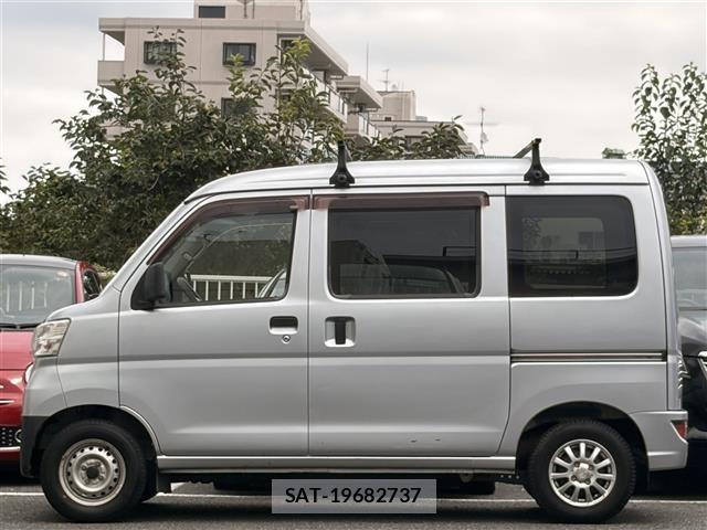 Toyota PIXIS VAN 2018 8775593-17