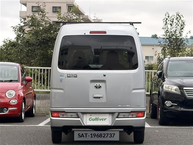Toyota PIXIS VAN 2018 8775593-18