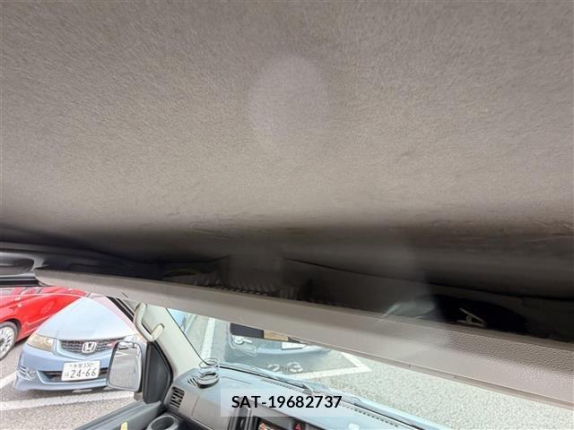 Toyota PIXIS VAN 2018 8775593-4