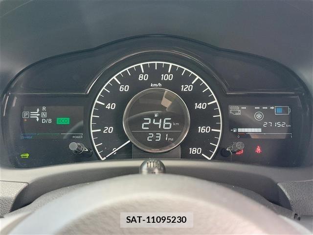 Nissan NOTE 2017 8911391-5