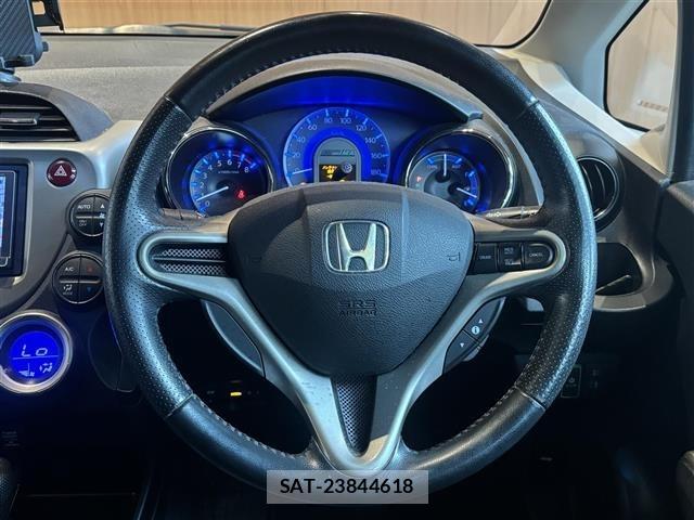 Honda FIT 2012 8921332-9