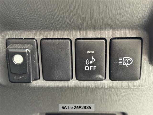 Toyota PRIUS 2013 8938586-12