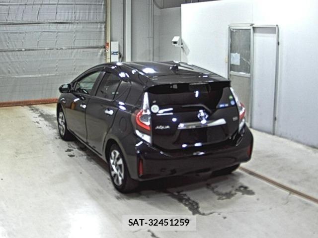 Toyota AQUA 2019 8705900-1