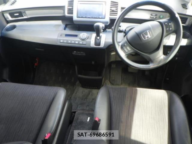 Honda FREED 2015 8716537-3