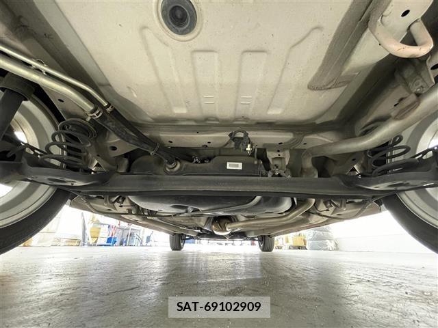 Suzuki LAPIN 2016 8932854-13