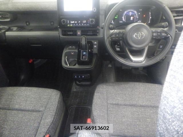 Toyota SIENTA 2023 8672354-3