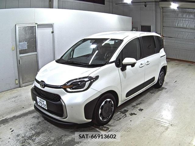 Toyota SIENTA 2023 8672354-4