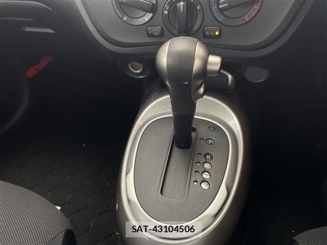 Nissan JUKE 2011 8902790-4