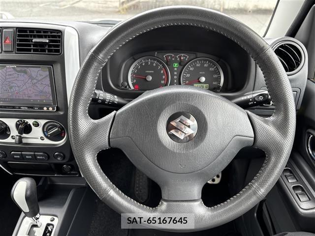 Suzuki JIMNY 2011 8932440-1